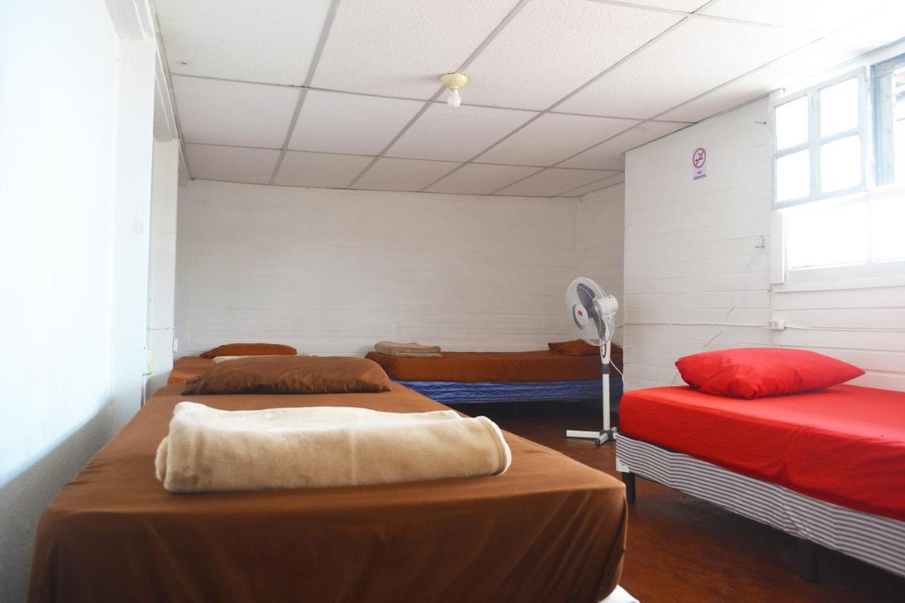 גואטמלה 4 Grados Hostel מראה חיצוני תמונה